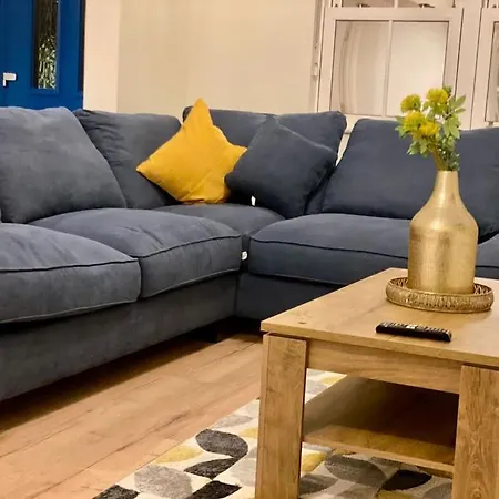 Nyaraló Modern Family *