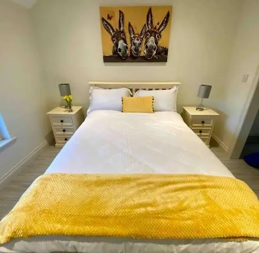 Modern Family Tatil Evi Castleisland