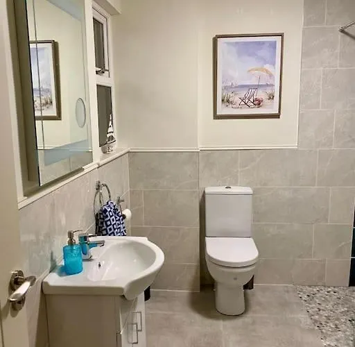 Modern Family Tatil Evi Castleisland