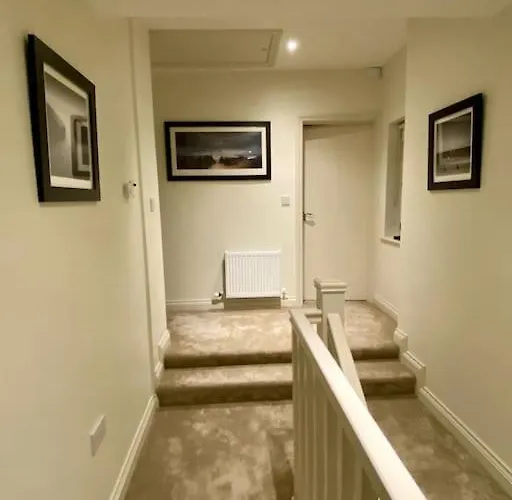 Modern Family Tatil Evi