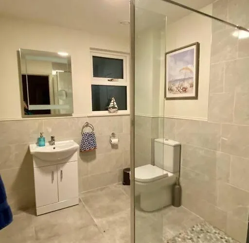 Modern Family Tatil Evi Castleisland